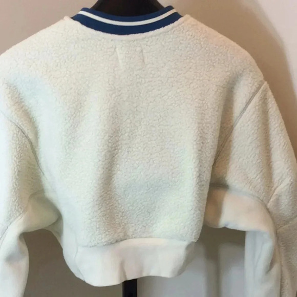 BDG Urban Outfitters Pink Cropped V-Neck Top - Picture 5 of 7